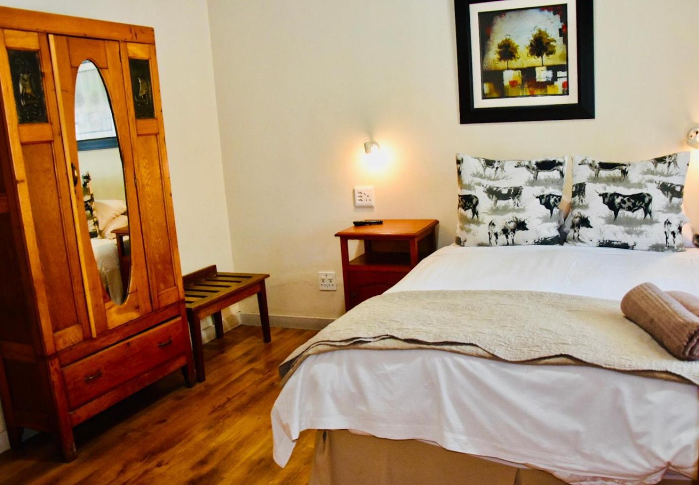 Donkin Country House Бофорт Уест Екстериор снимка