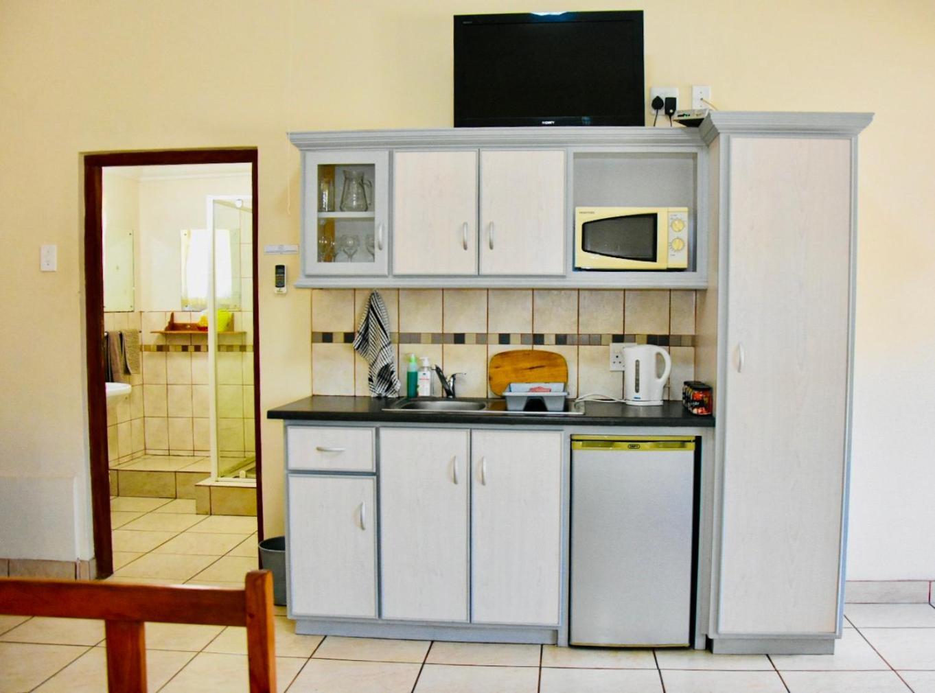 Donkin Country House Бофорт Уест Екстериор снимка